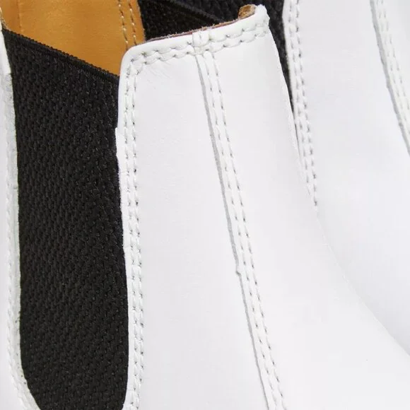 NWT Dr. Martens Women's Softy T Chelsea Boots - Picture 4 of 12